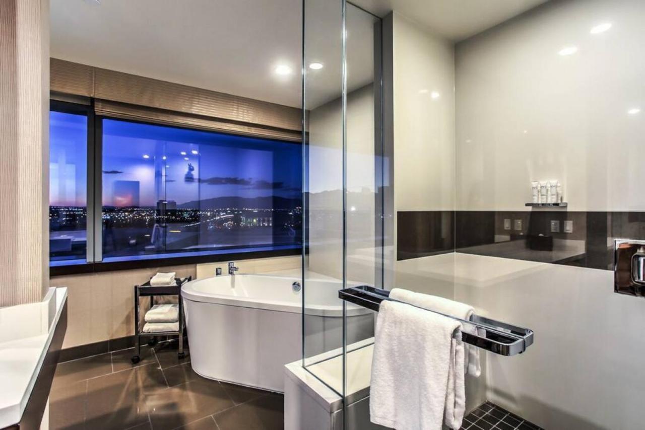 City Center - Panoramic Corner Suite At Vdara Las Vegas Exterior photo